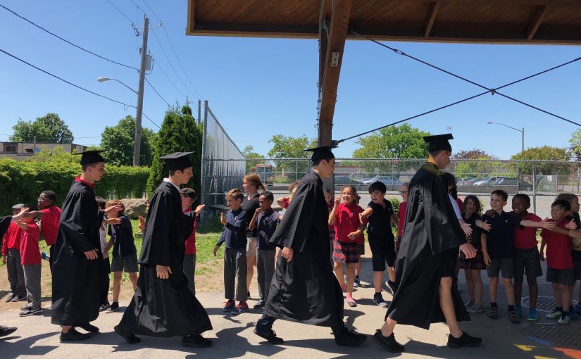 La « Parade des Finissants » du secondaire à l’annexe primaire de Longueuil